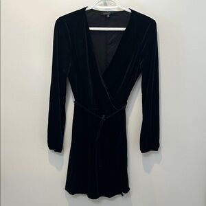 Dynamite Black Velvet Long Sleeve Dress